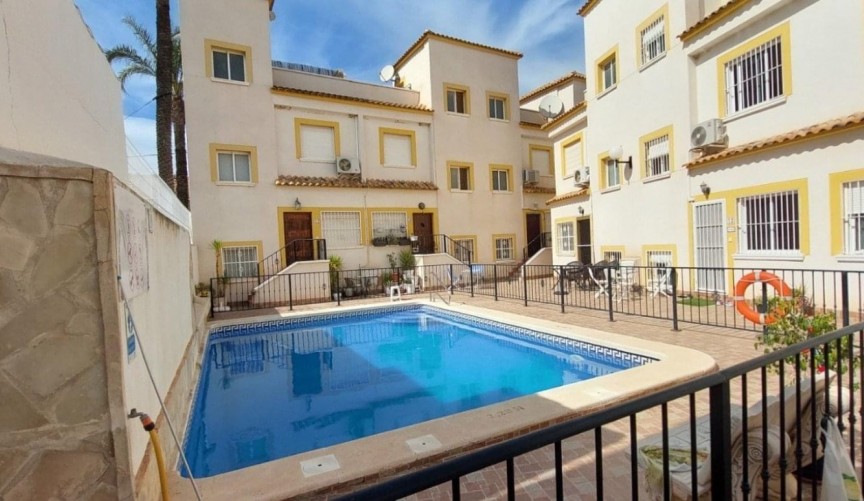 Återförsäljning - Town House -
Torremendo - Costa Blanca