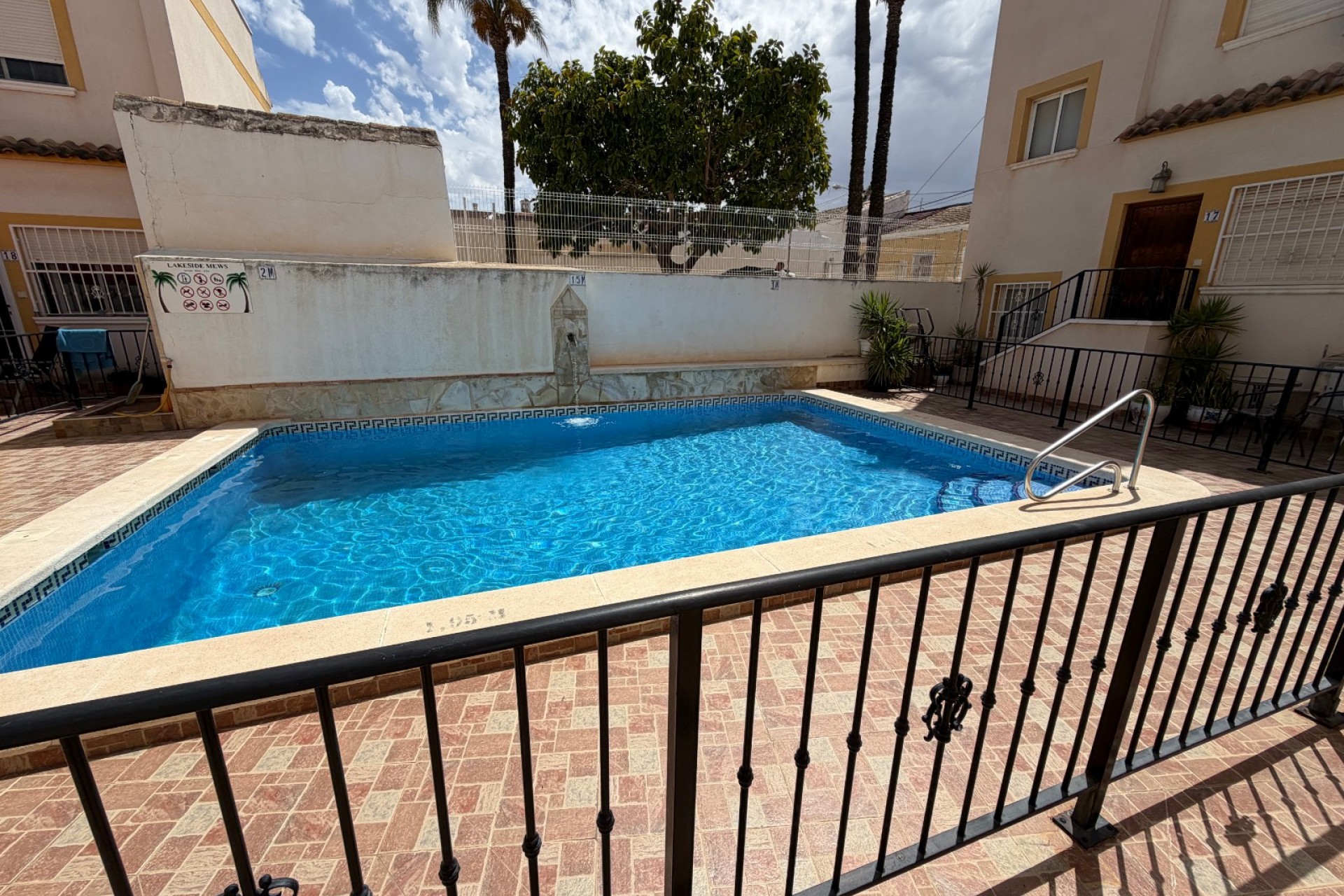 Återförsäljning - Town House -
Torremendo - Costa Blanca