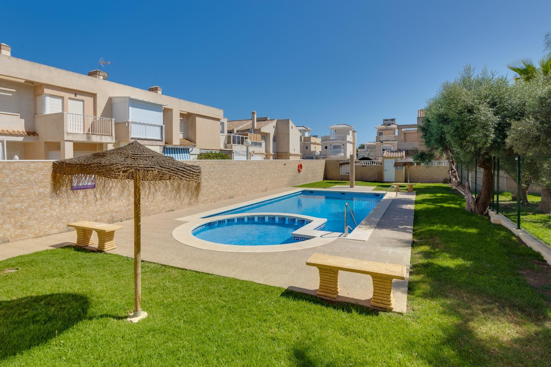 Återförsäljning - Town House -
Torrevieja - Aguas Nuevas 2