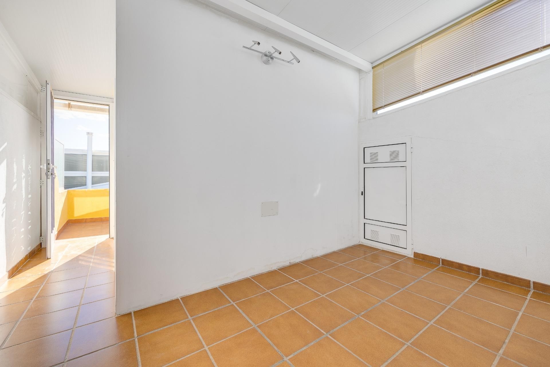 Återförsäljning - Town House -
Torrevieja - Aguas Nuevas 2