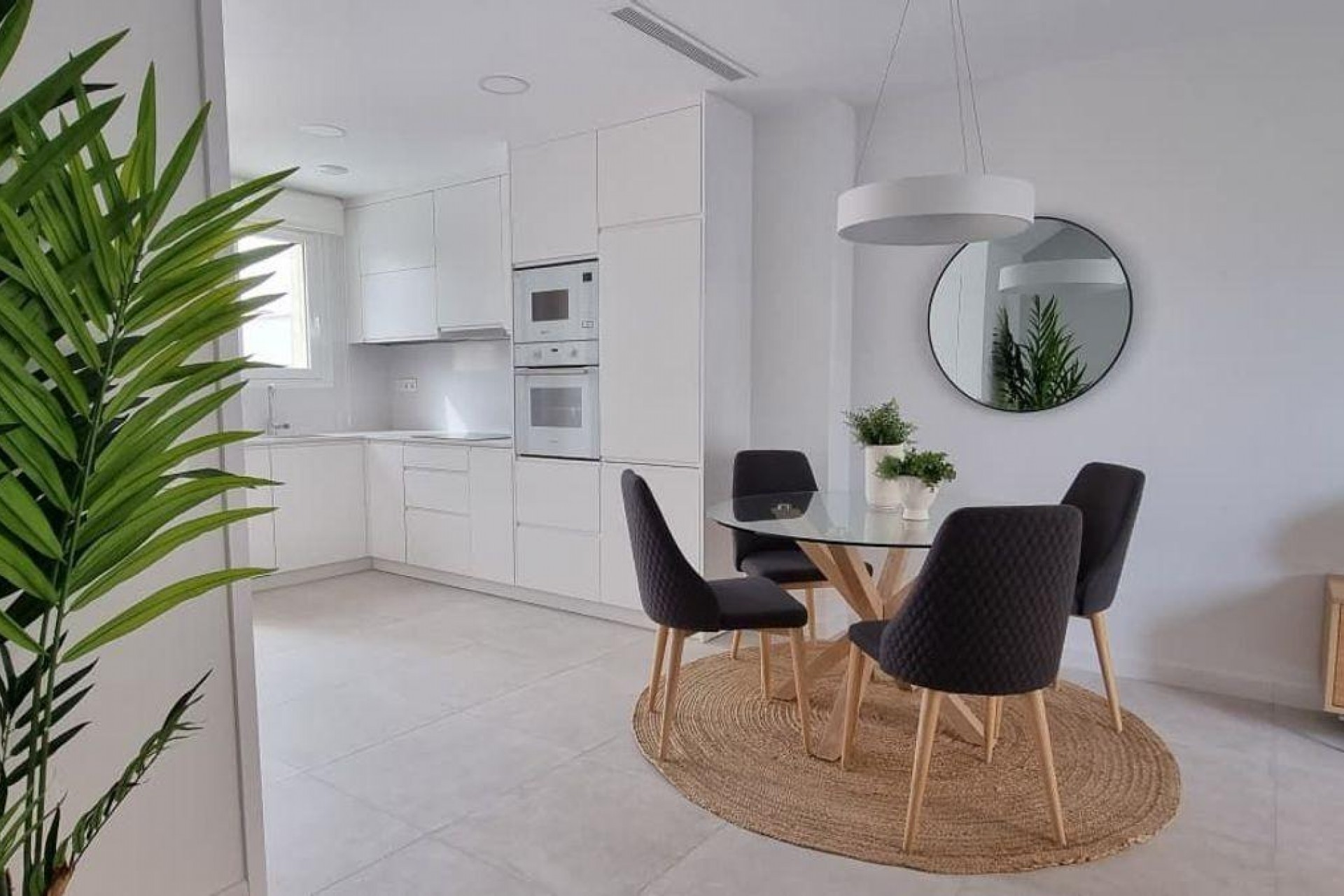 Återförsäljning - Town House -
Torrevieja - aguas nuevas