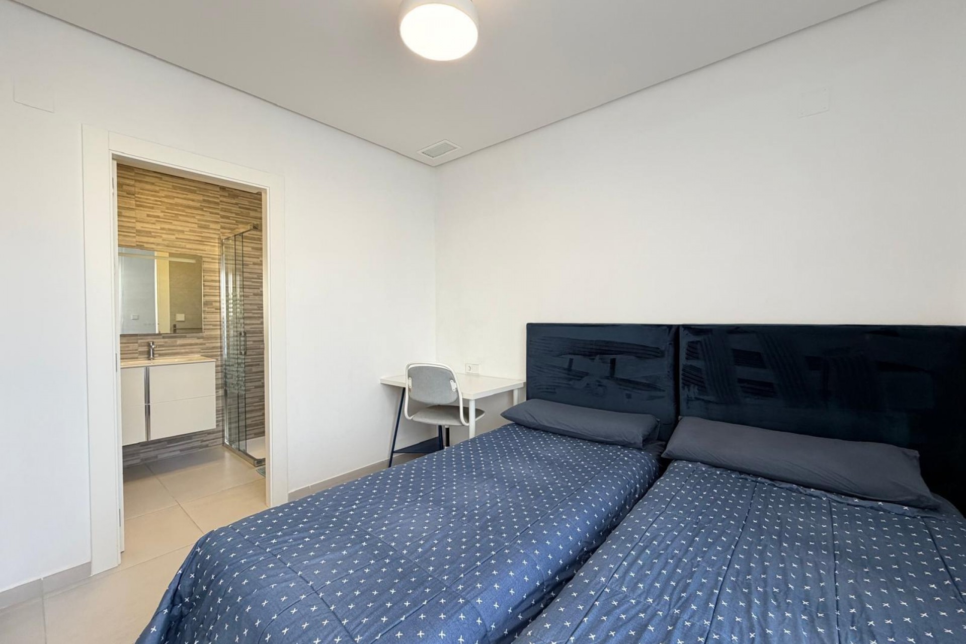 Återförsäljning - Town House -
Torrevieja - aguas nuevas