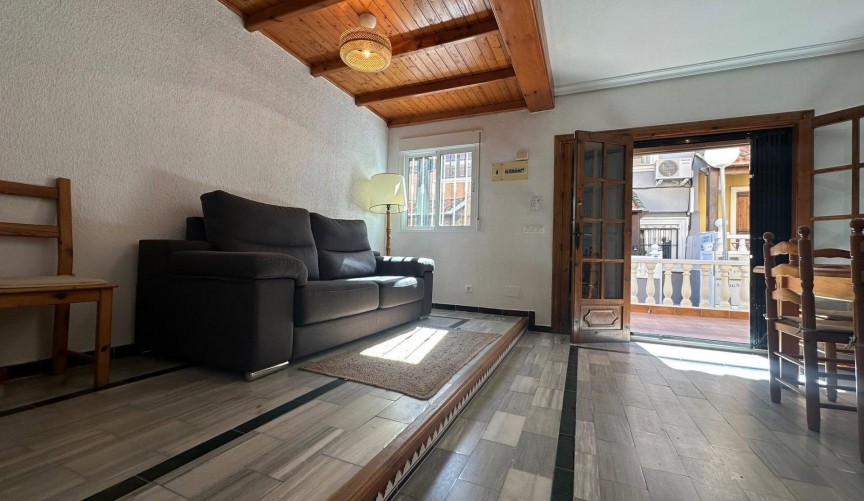 Återförsäljning - Town House -
Torrevieja - Cabo Cervera
