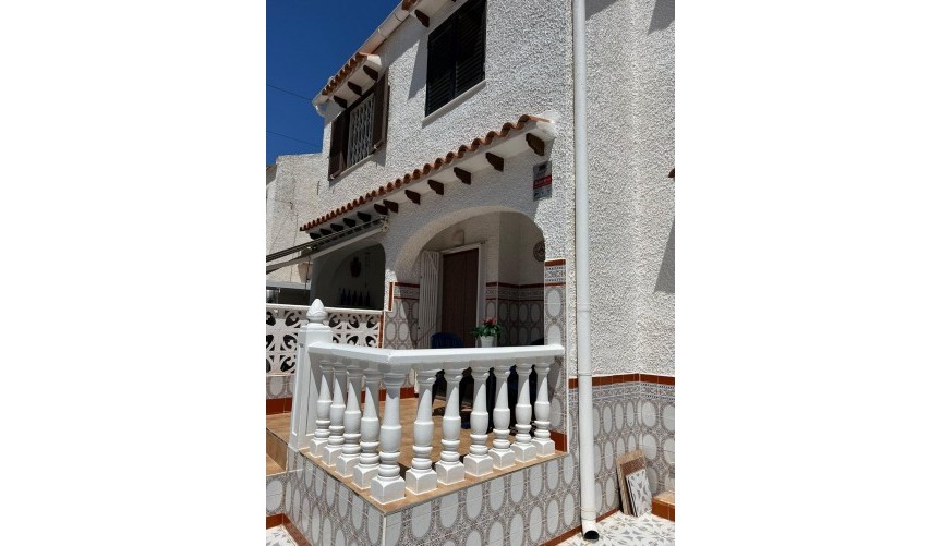 Återförsäljning - Town House -
Torrevieja - Calas Blanca