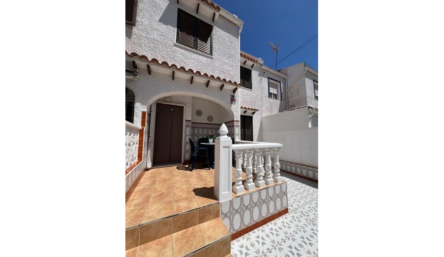 Återförsäljning - Town House -
Torrevieja - Calas Blanca