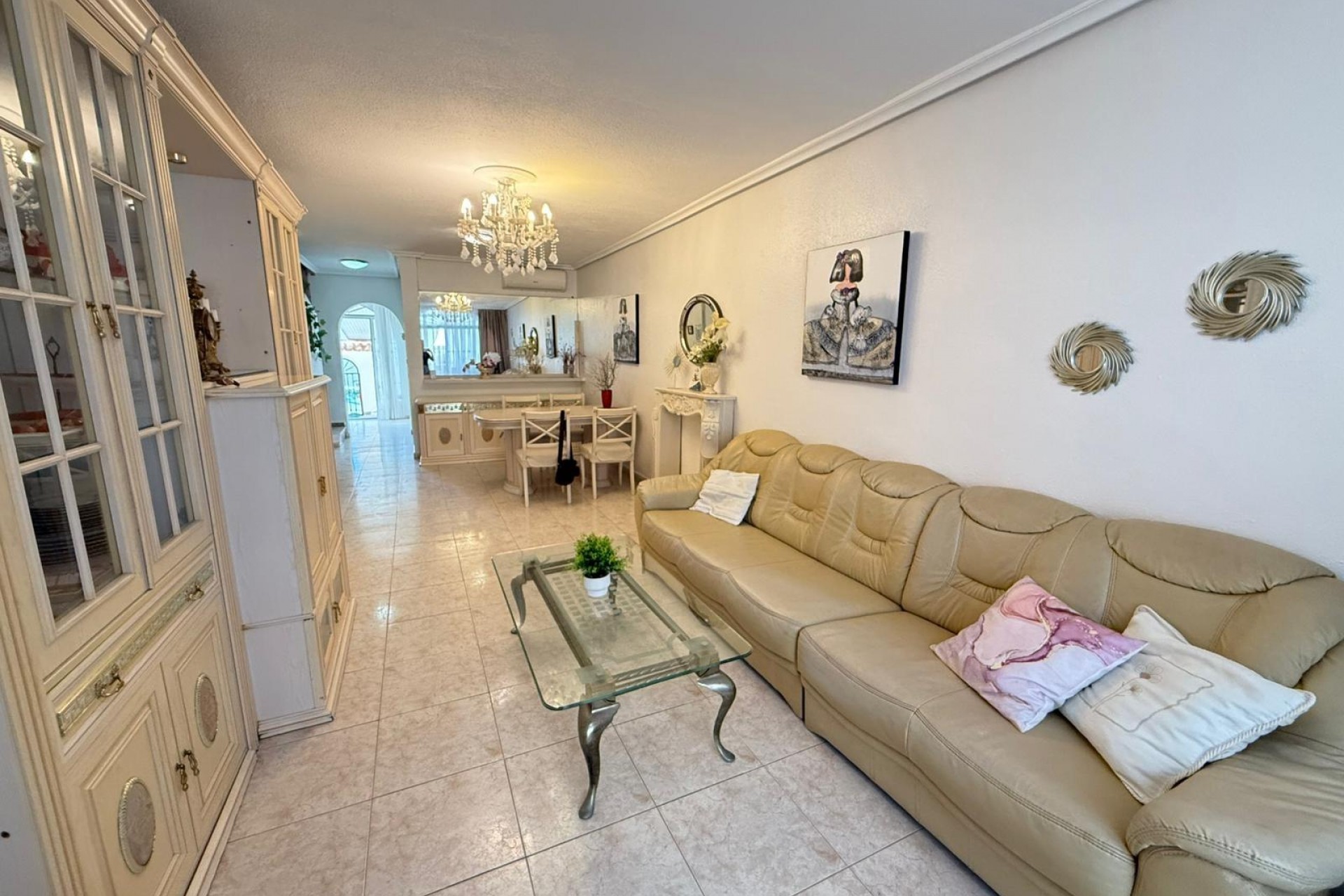 Återförsäljning - Town House -
Torrevieja - Calas Blanca