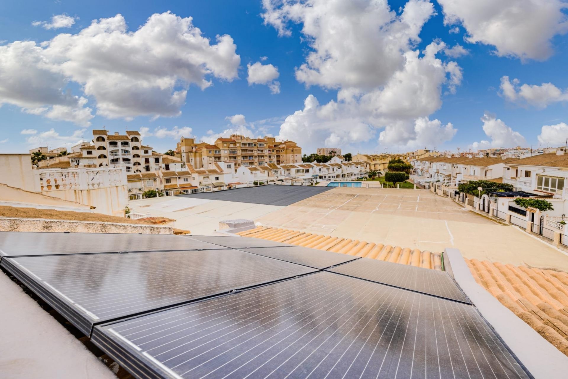 Återförsäljning - Town House -
Torrevieja - Calas Blanca