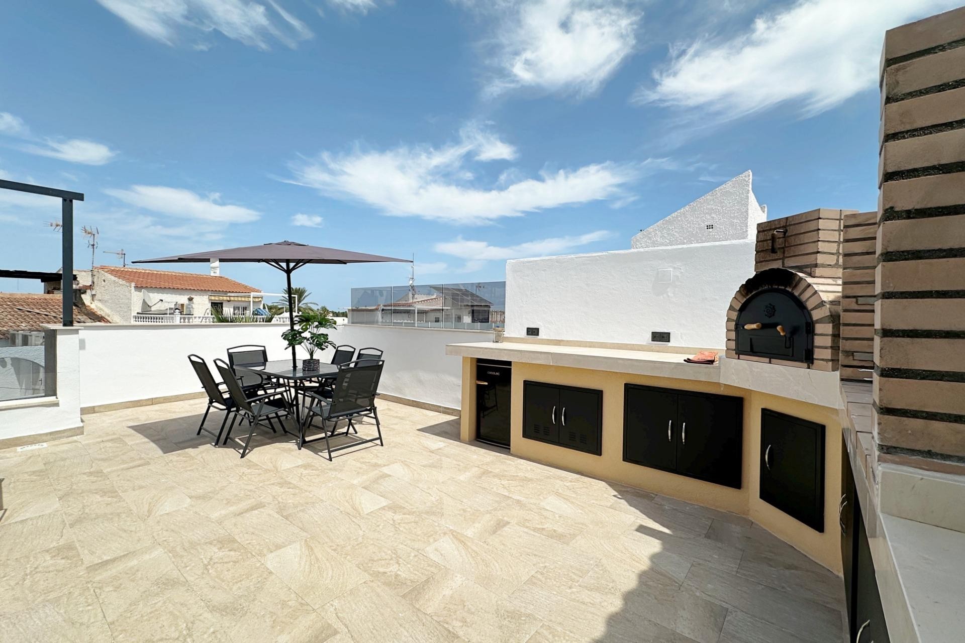 Återförsäljning - Town House -
Torrevieja - Calas Blanca