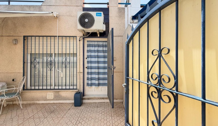 Återförsäljning - Town House -
Torrevieja - Carrefour