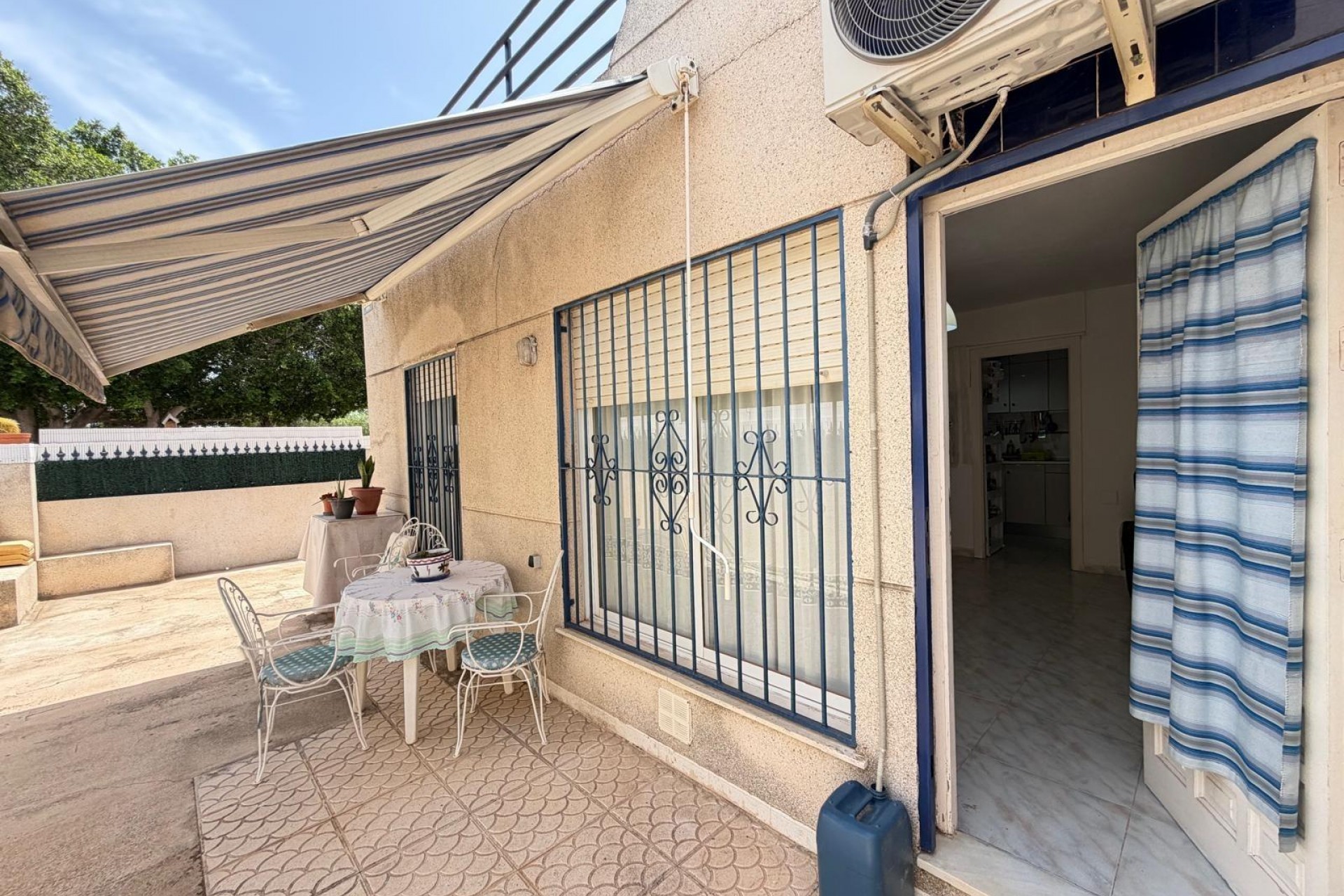 Återförsäljning - Town House -
Torrevieja - Carrefour