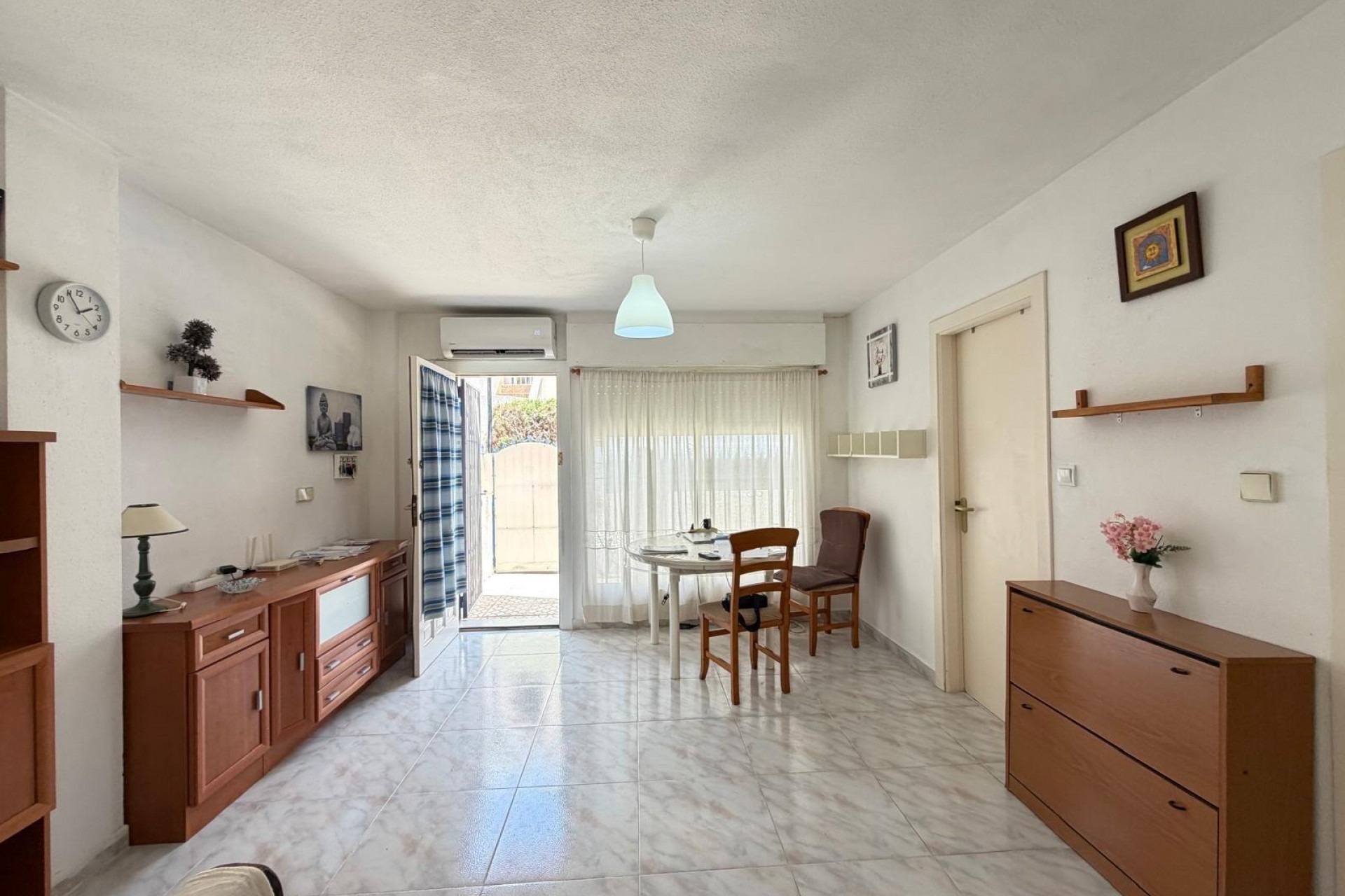 Återförsäljning - Town House -
Torrevieja - Carrefour