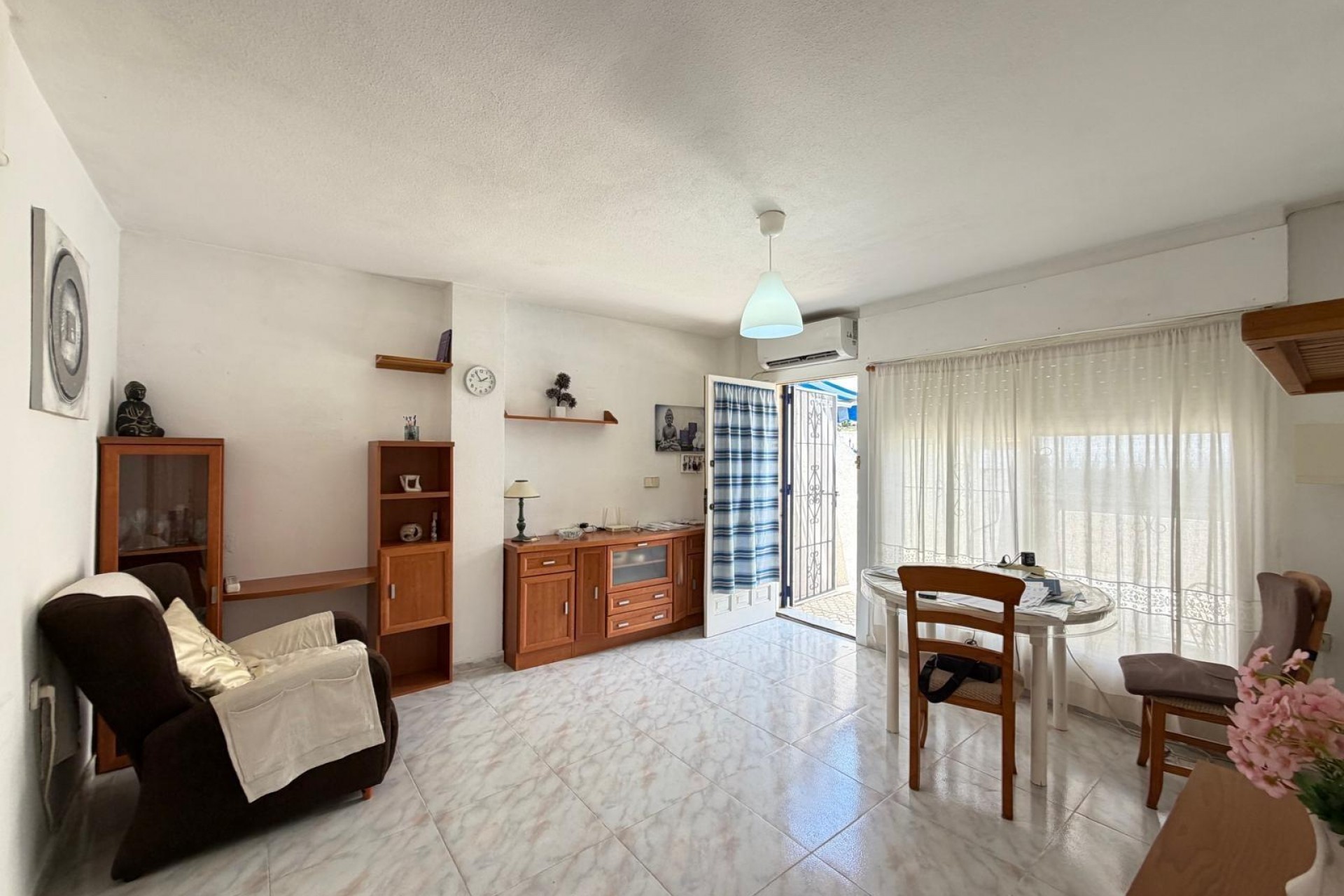 Återförsäljning - Town House -
Torrevieja - Carrefour
