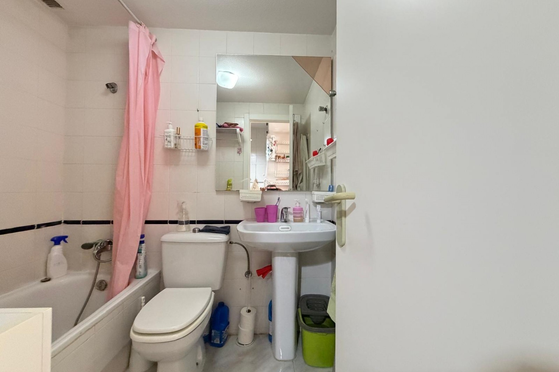 Återförsäljning - Town House -
Torrevieja - Carrefour