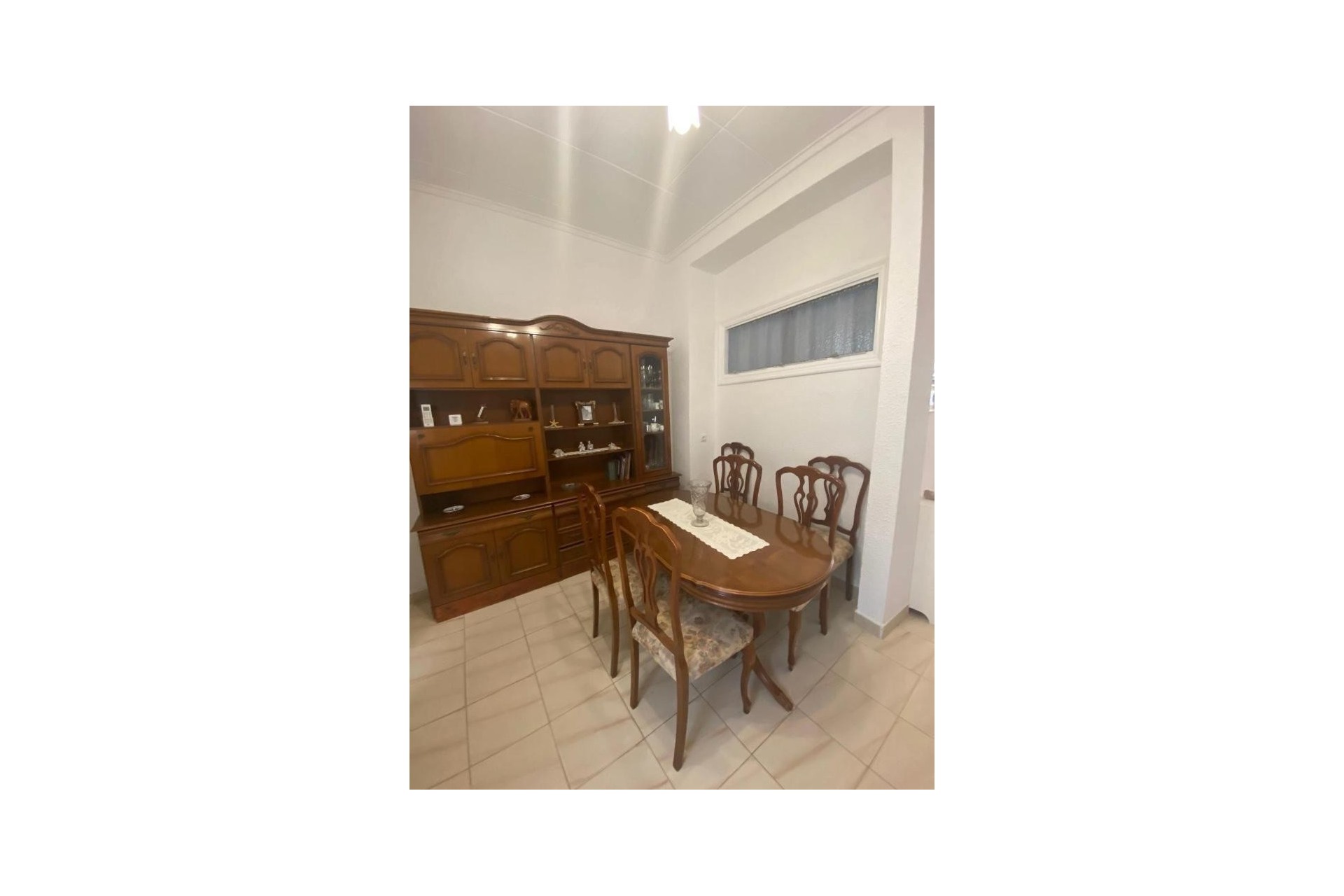 Återförsäljning - Town House -
Torrevieja - Centro