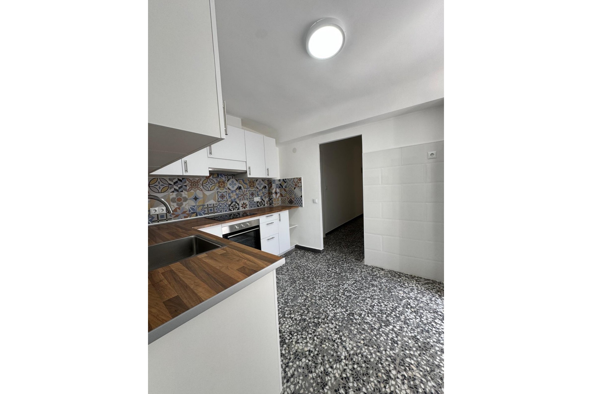 Återförsäljning - Town House -
Torrevieja - Centro