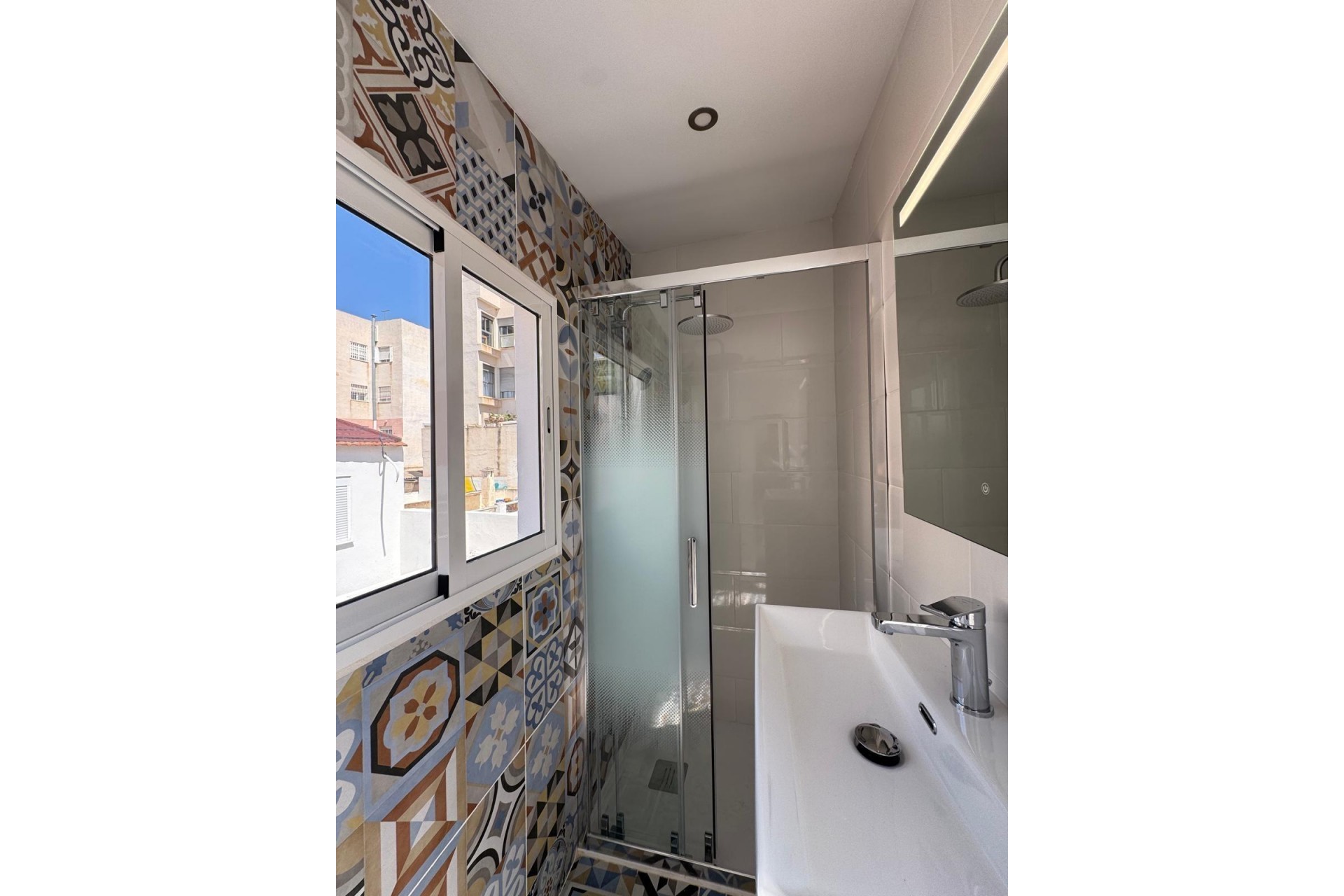 Återförsäljning - Town House -
Torrevieja - Centro