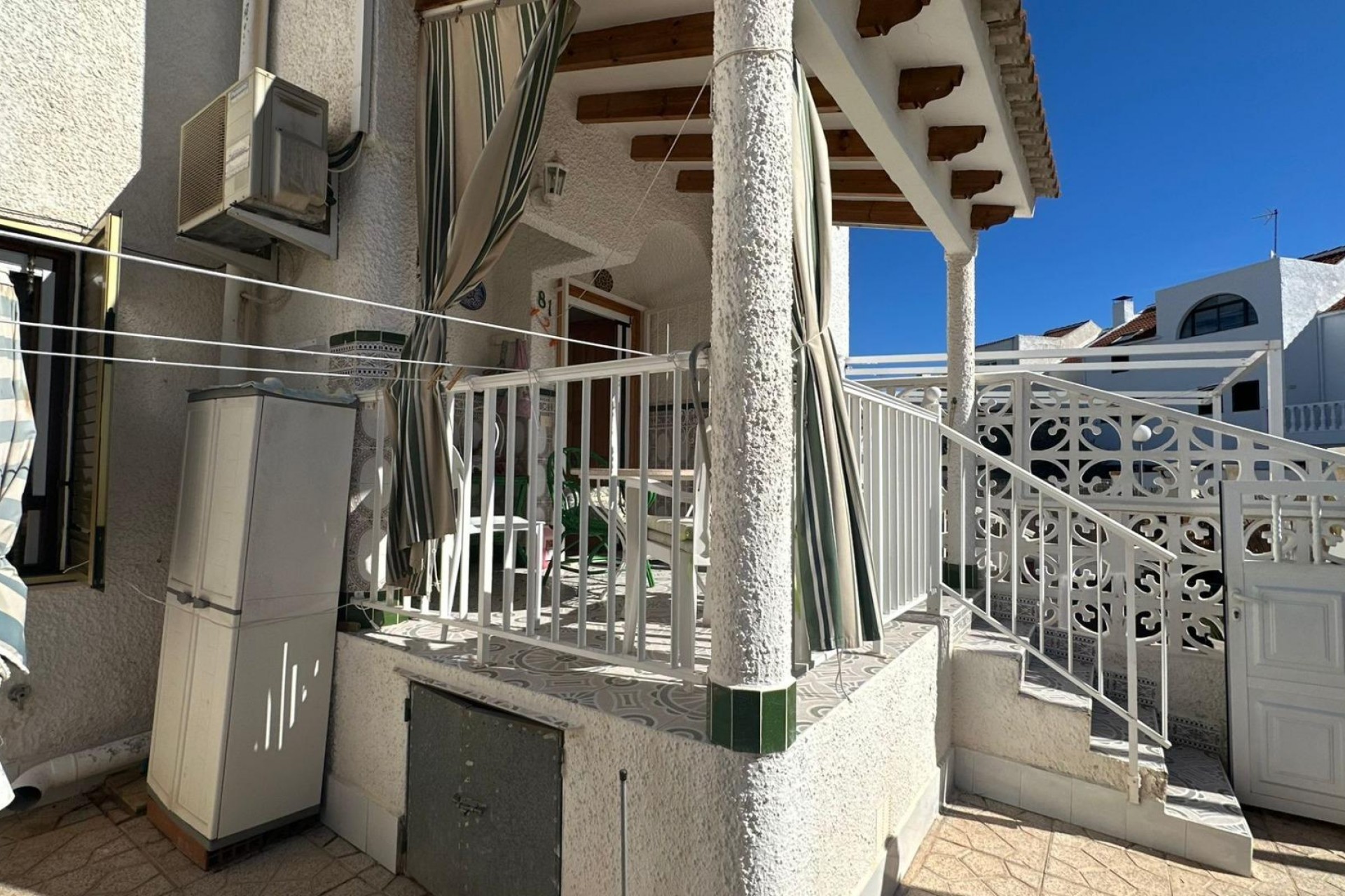 Återförsäljning - Town House -
Torrevieja - Centro