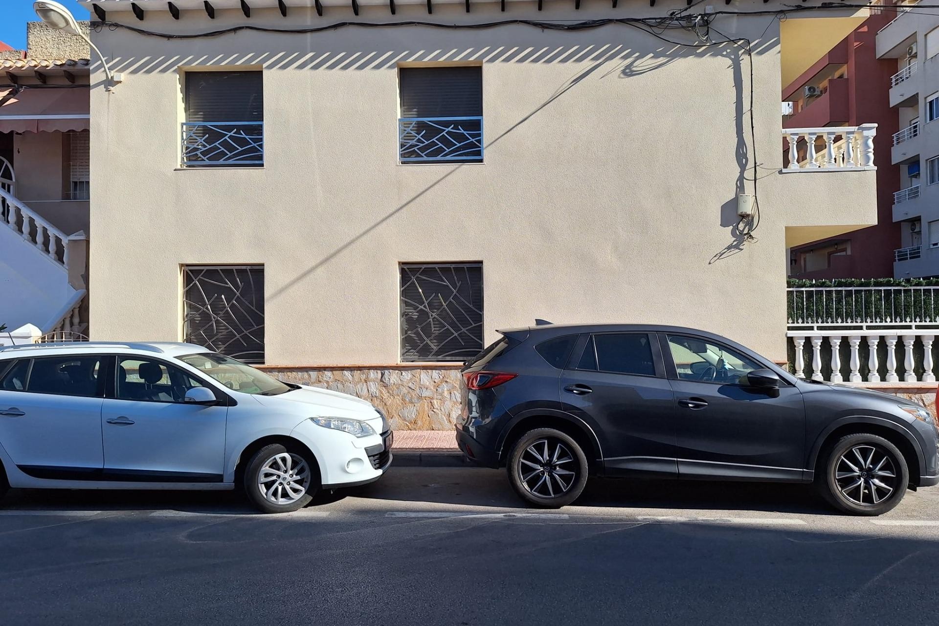 Återförsäljning - Town House -
Torrevieja - Centro