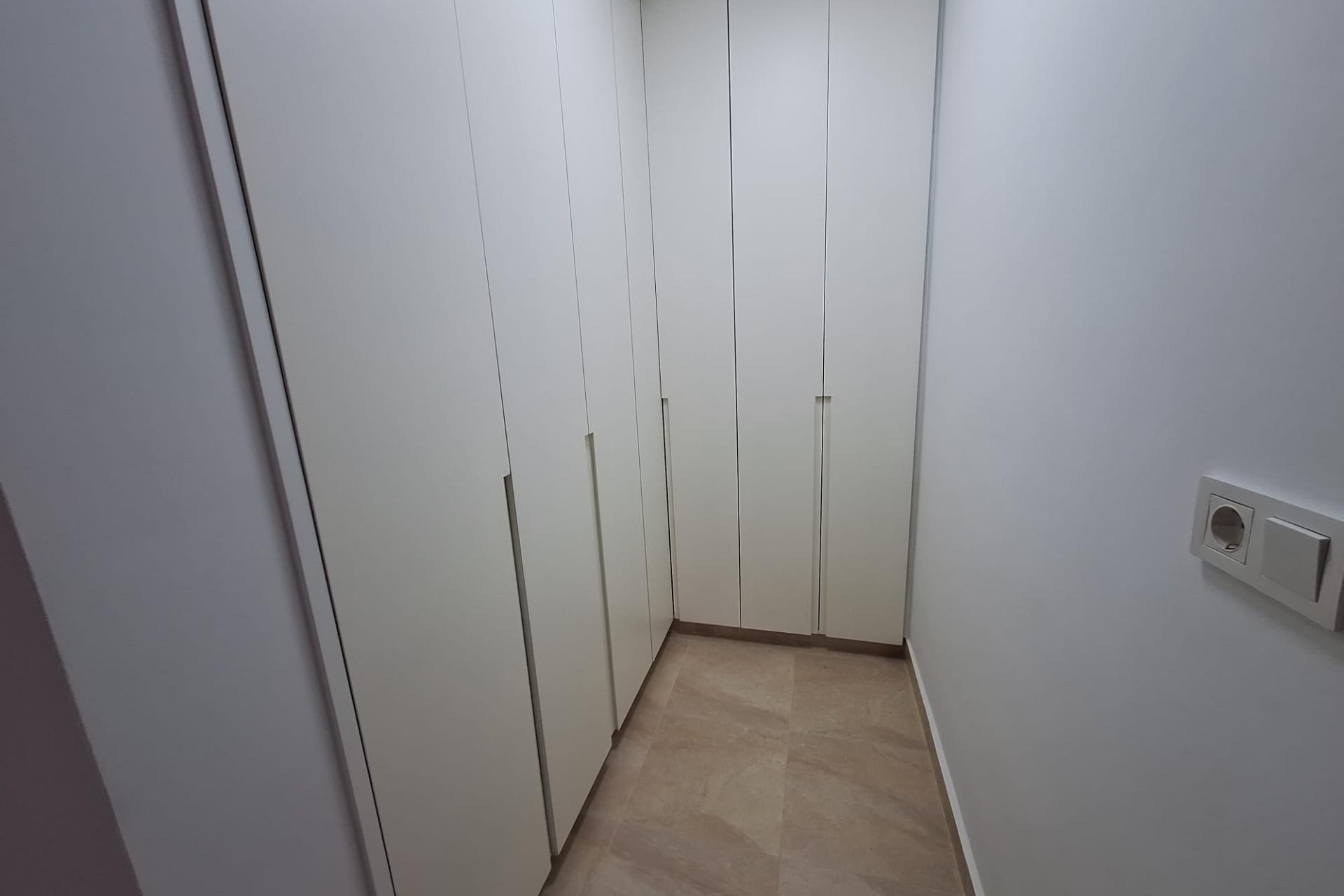 Återförsäljning - Town House -
Torrevieja - Centro