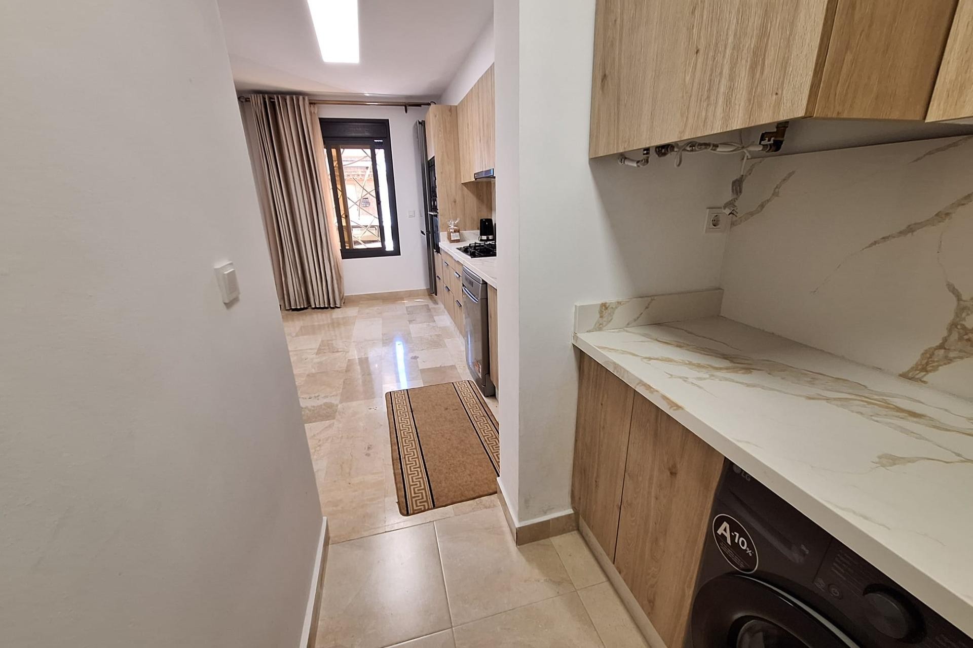 Återförsäljning - Town House -
Torrevieja - Centro