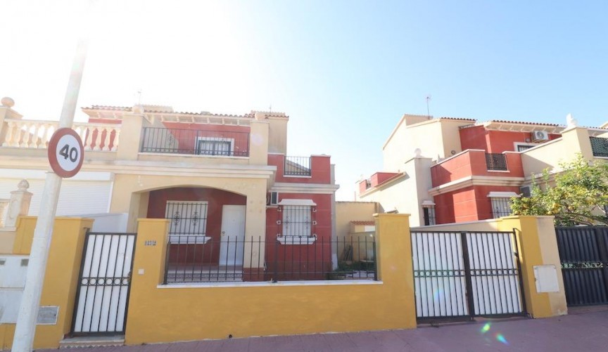 Återförsäljning - Town House -
Torrevieja - Costa Blanca