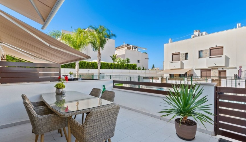 Återförsäljning - Town House -
Torrevieja - Costa Blanca