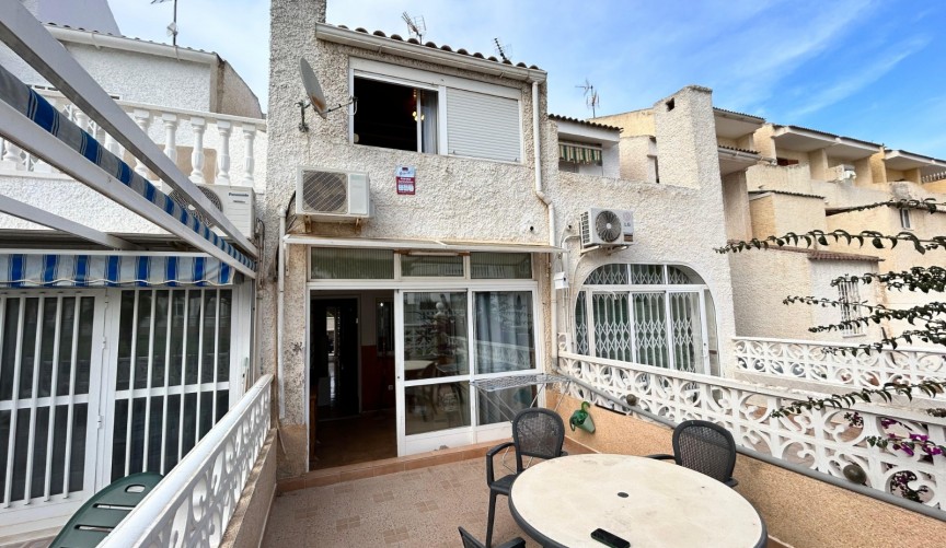 Återförsäljning - Town House -
Torrevieja - Costa Blanca