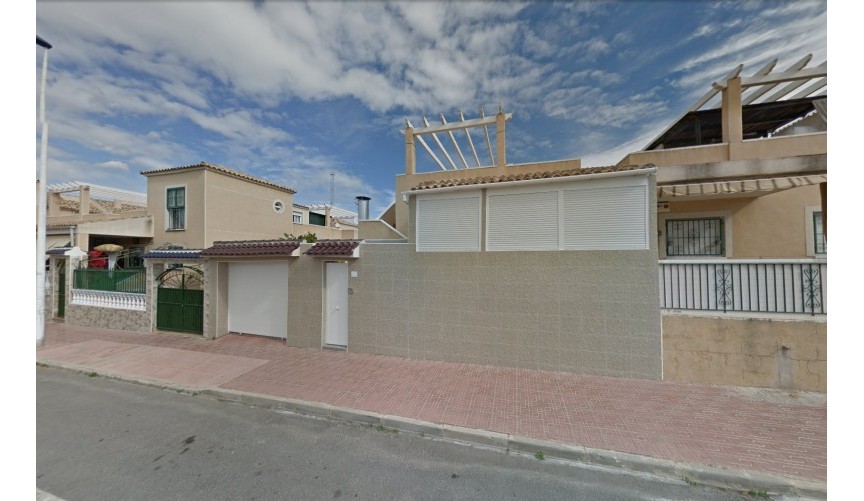 Återförsäljning - Town House -
Torrevieja - Costa Blanca