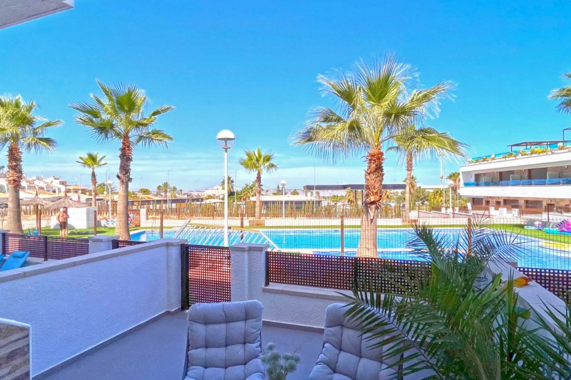 Återförsäljning - Town House -
Torrevieja - Costa Blanca