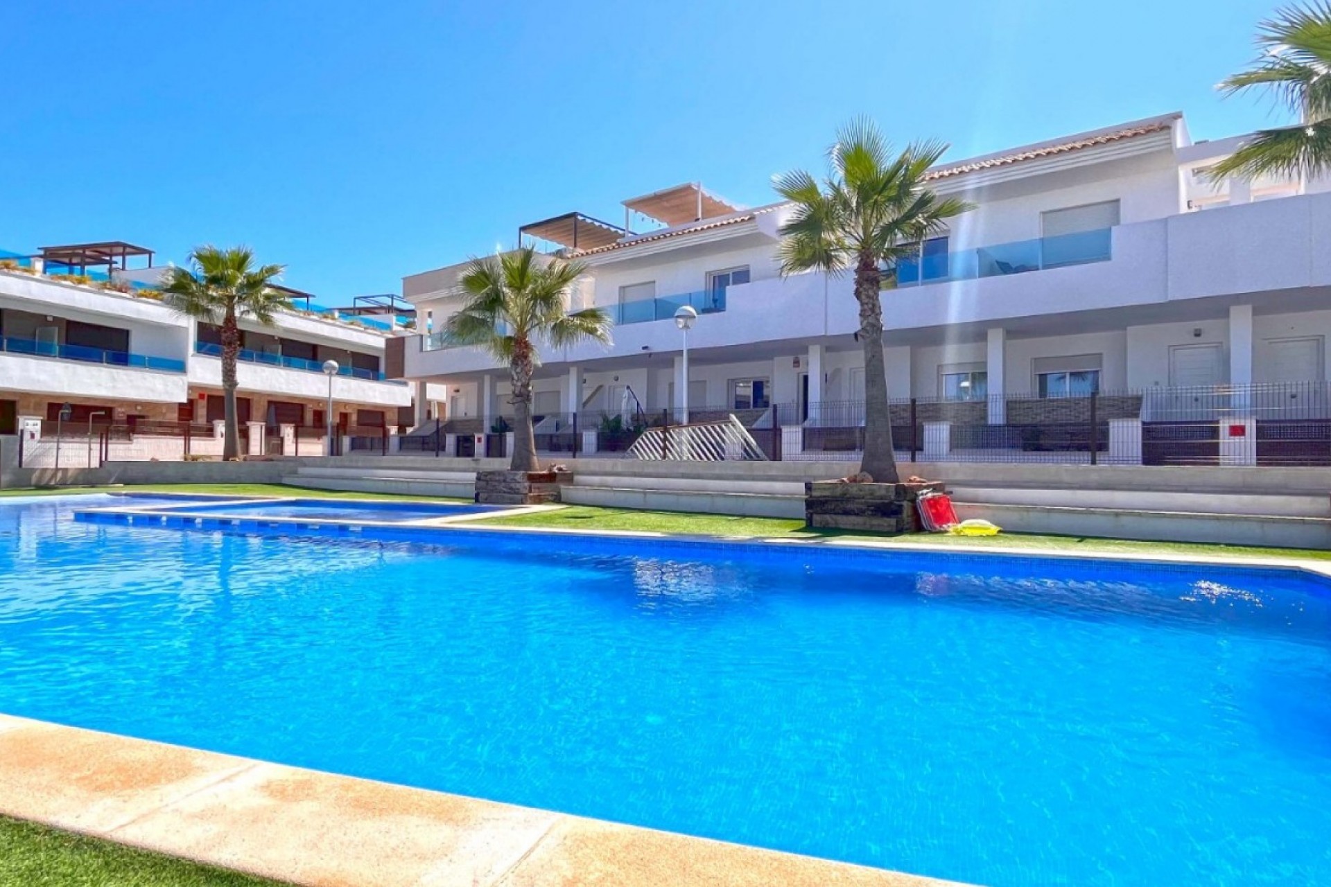 Återförsäljning - Town House -
Torrevieja - Costa Blanca