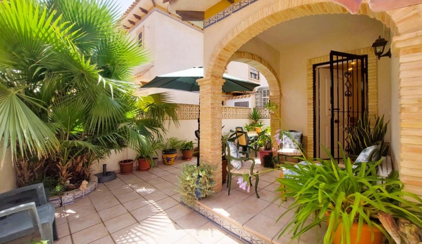 Återförsäljning - Town House -
Torrevieja - Costa Blanca