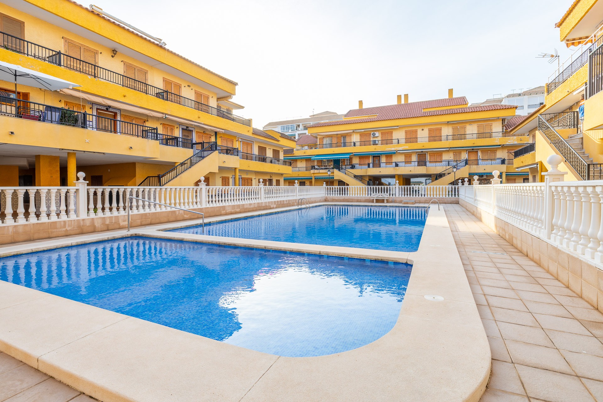 Återförsäljning - Town House -
Torrevieja - Costa Blanca