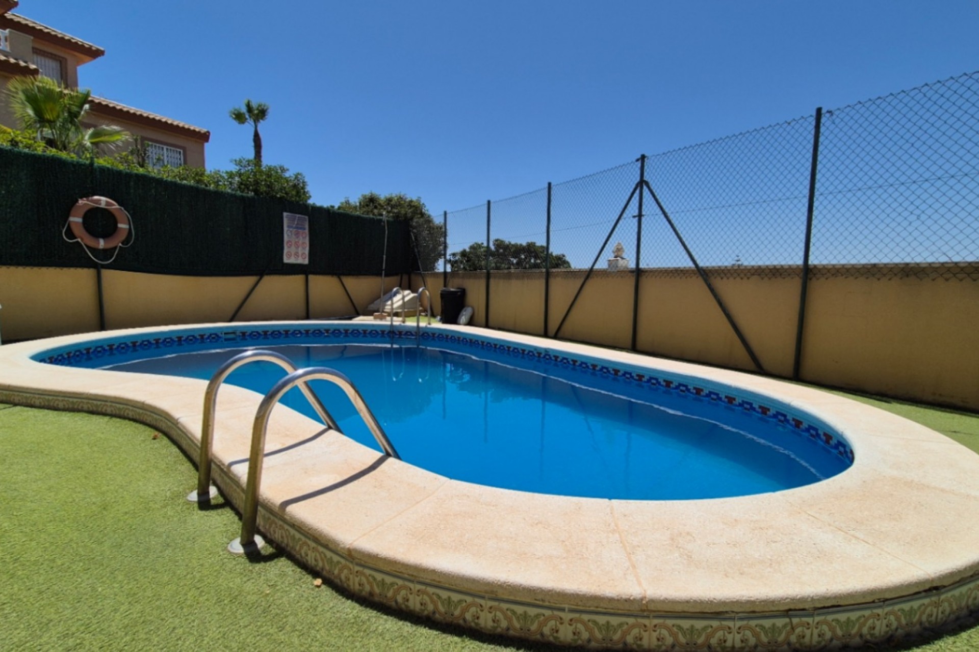 Återförsäljning - Town House -
Torrevieja - Costa Blanca