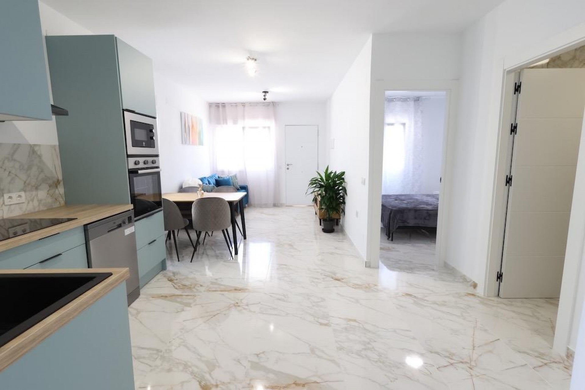 Återförsäljning - Town House -
Torrevieja - Costa Blanca