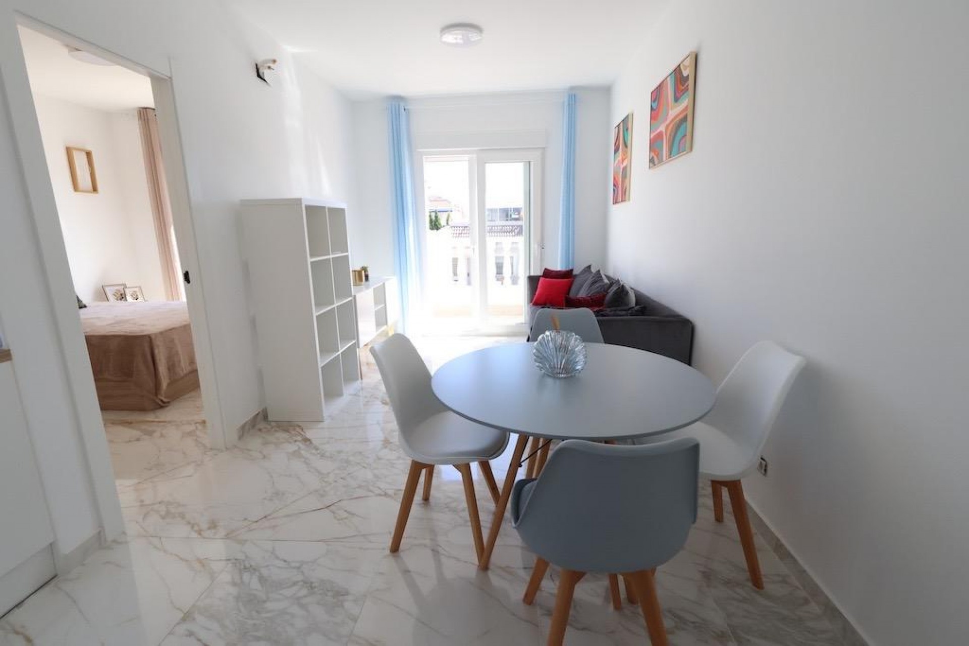 Återförsäljning - Town House -
Torrevieja - Costa Blanca