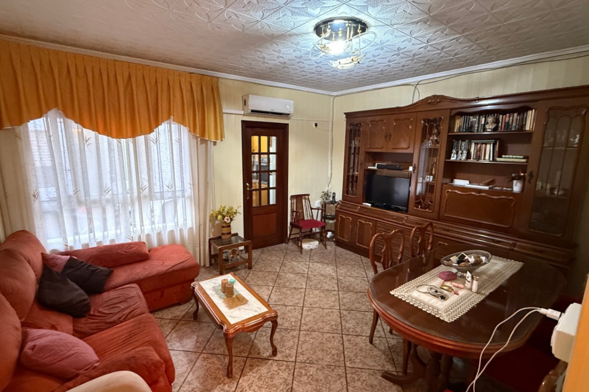 Återförsäljning - Town House -
Torrevieja - Costa Blanca