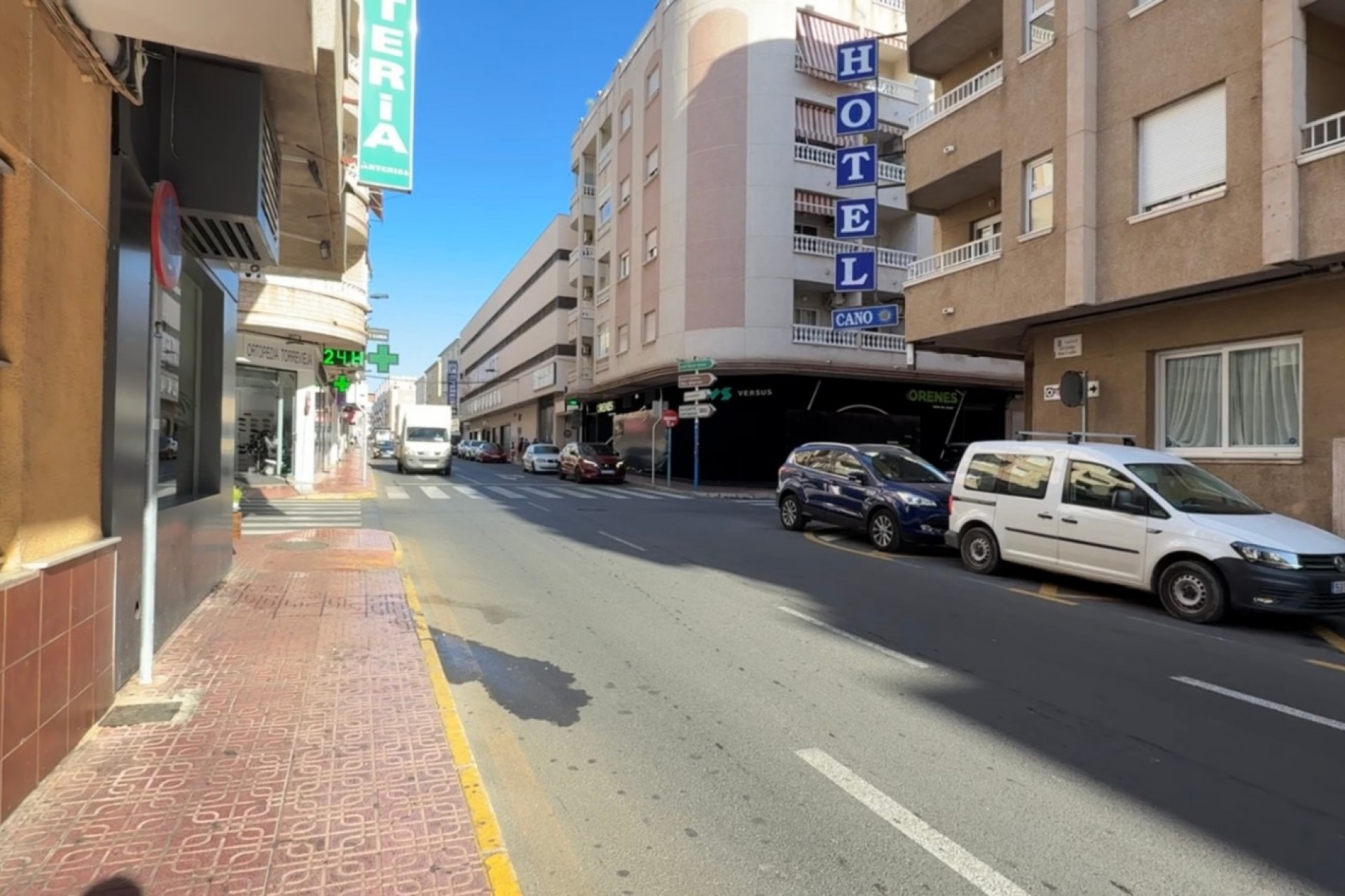 Återförsäljning - Town House -
Torrevieja - Costa Blanca