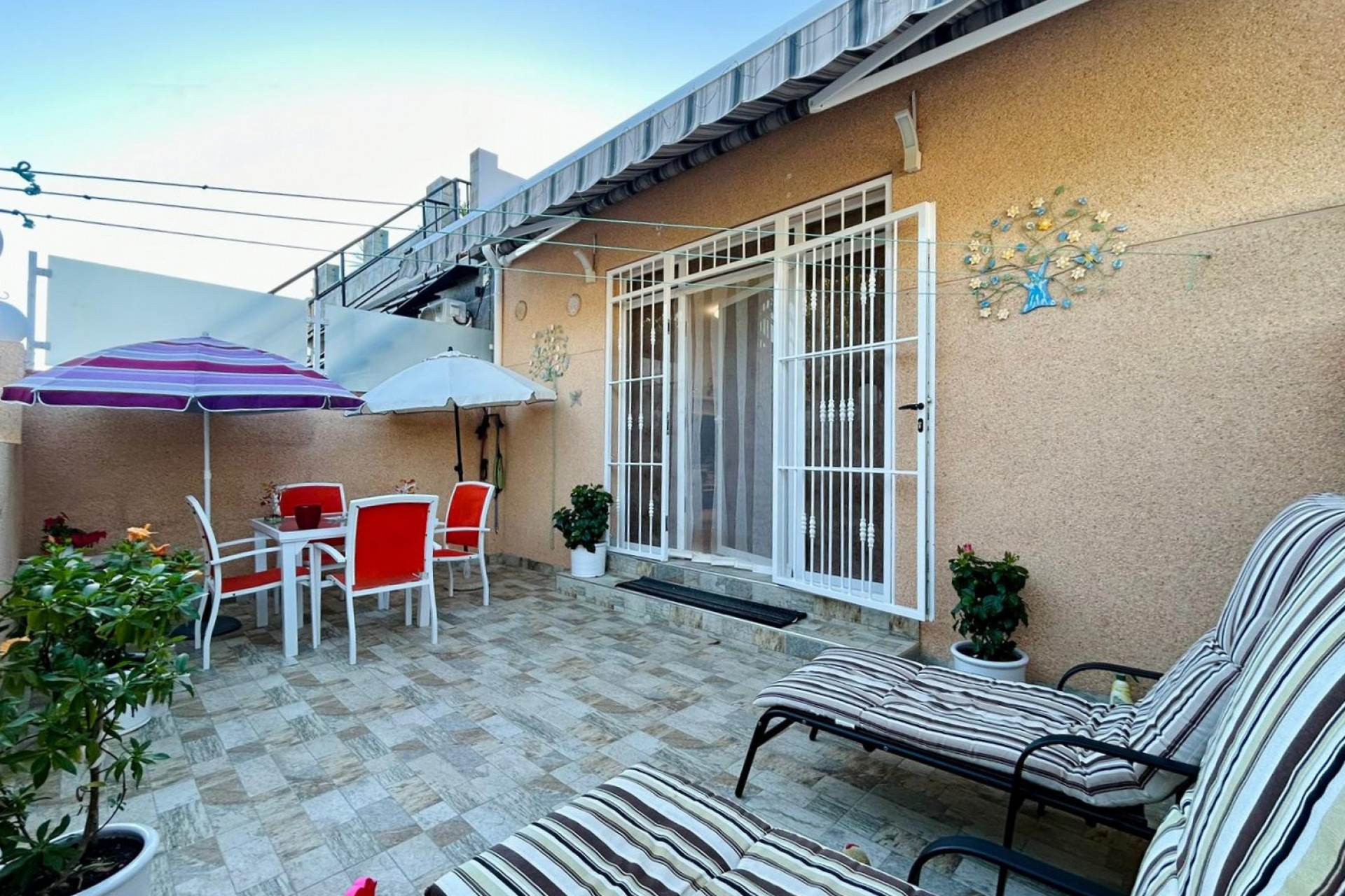 Återförsäljning - Town House -
Torrevieja - Costa Blanca