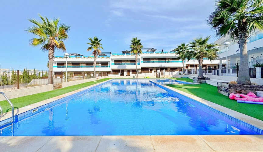 Återförsäljning - Town House -
Torrevieja - Costa Blanca