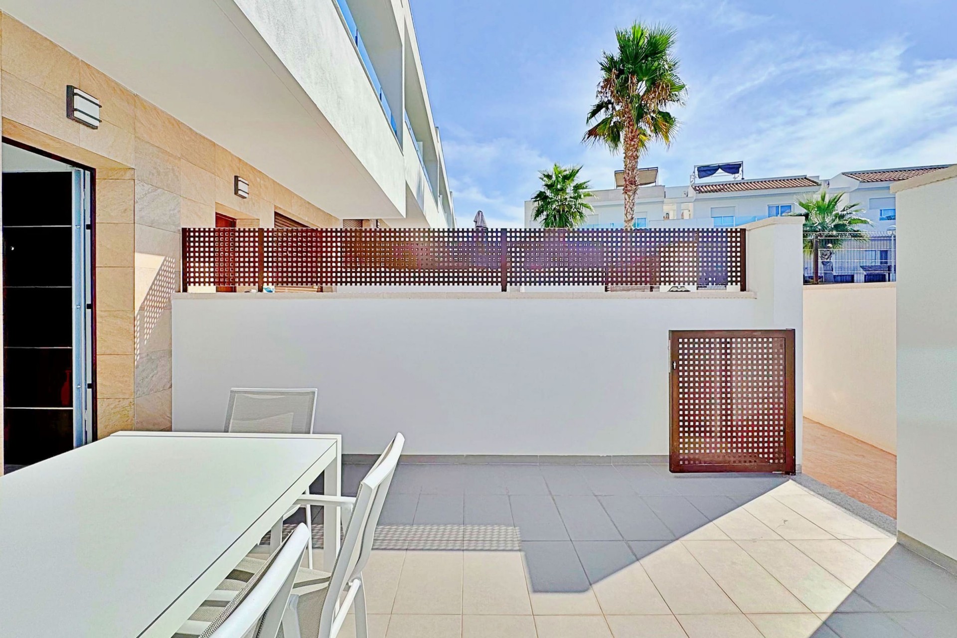 Återförsäljning - Town House -
Torrevieja - Costa Blanca