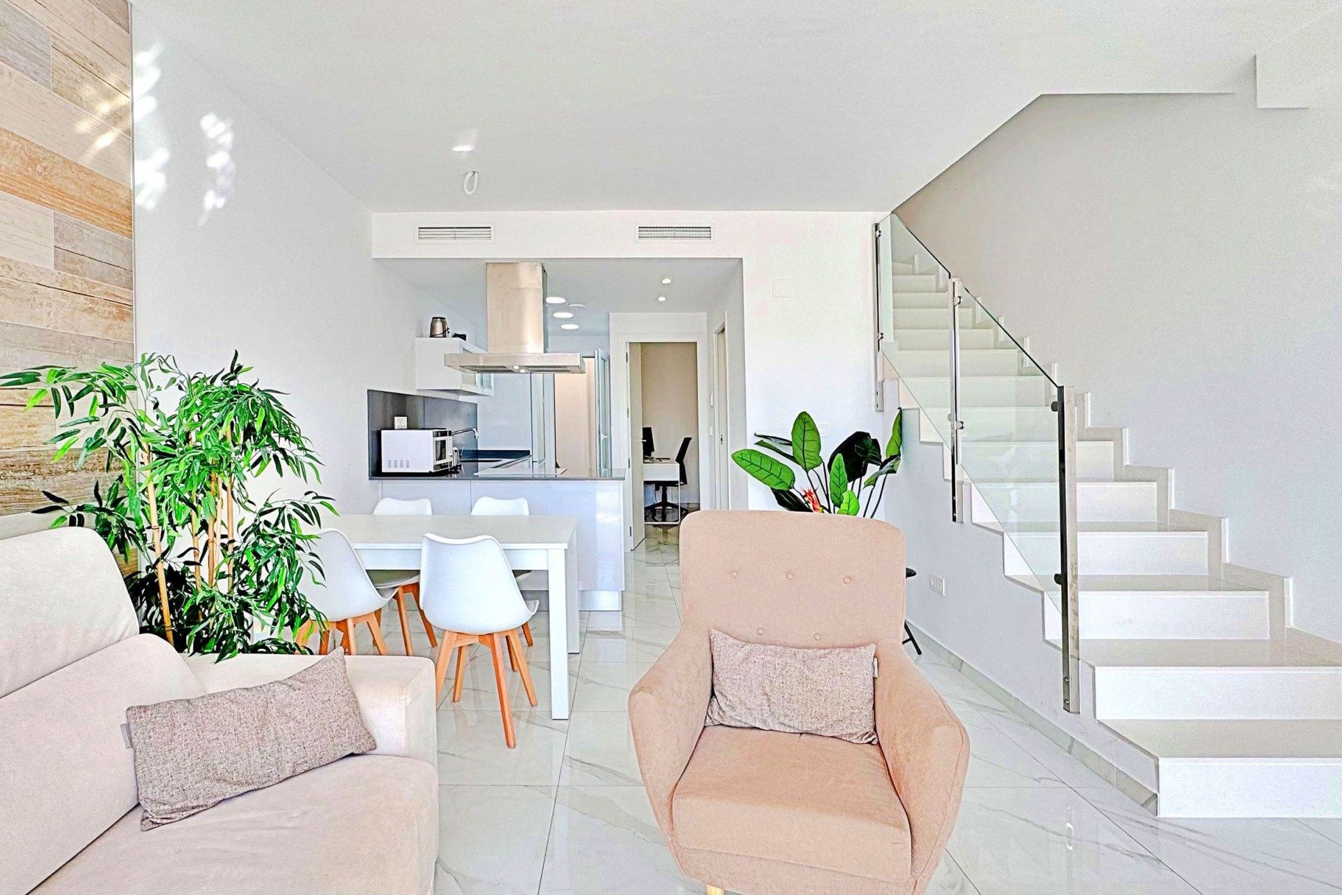 Återförsäljning - Town House -
Torrevieja - Costa Blanca