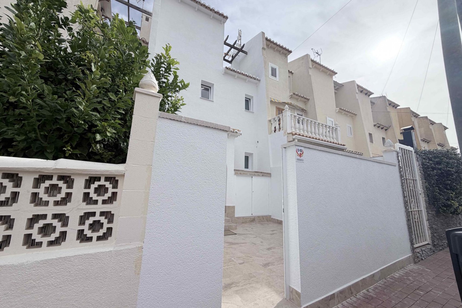 Återförsäljning - Town House -
Torrevieja - Costa Blanca