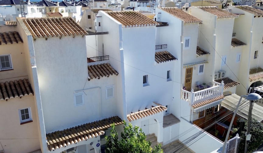 Återförsäljning - Town House -
Torrevieja - Costa Blanca