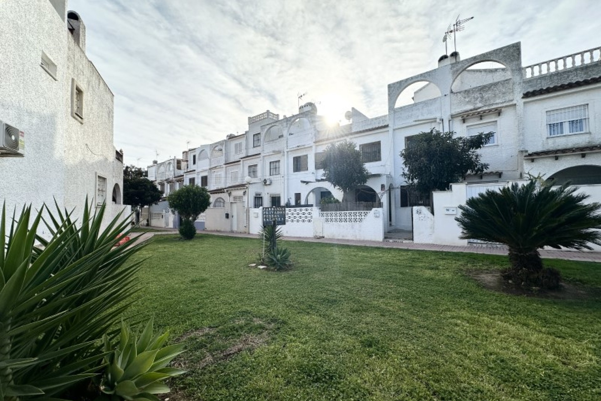 Återförsäljning - Town House -
Torrevieja - Costa Blanca