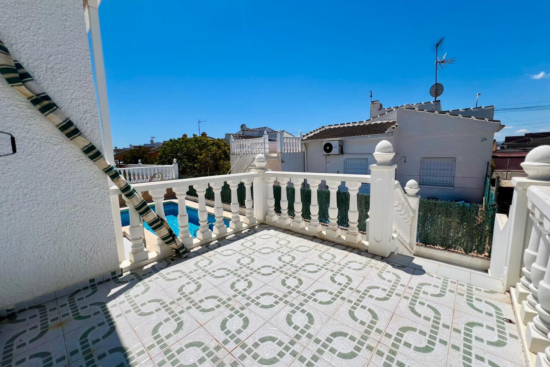 Återförsäljning - Town House -
Torrevieja - Costa Blanca