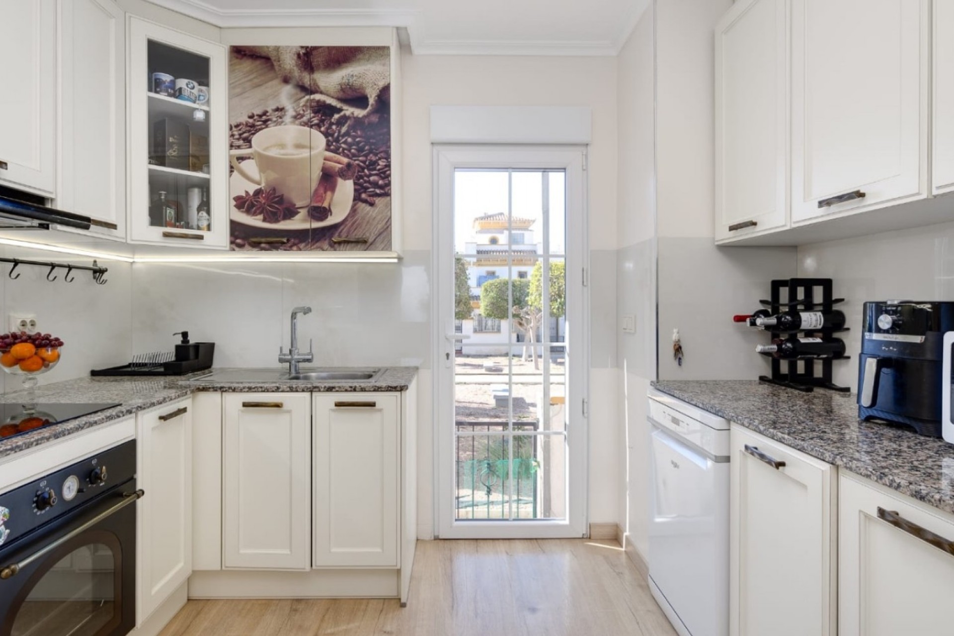 Återförsäljning - Town House -
Torrevieja - Costa Blanca