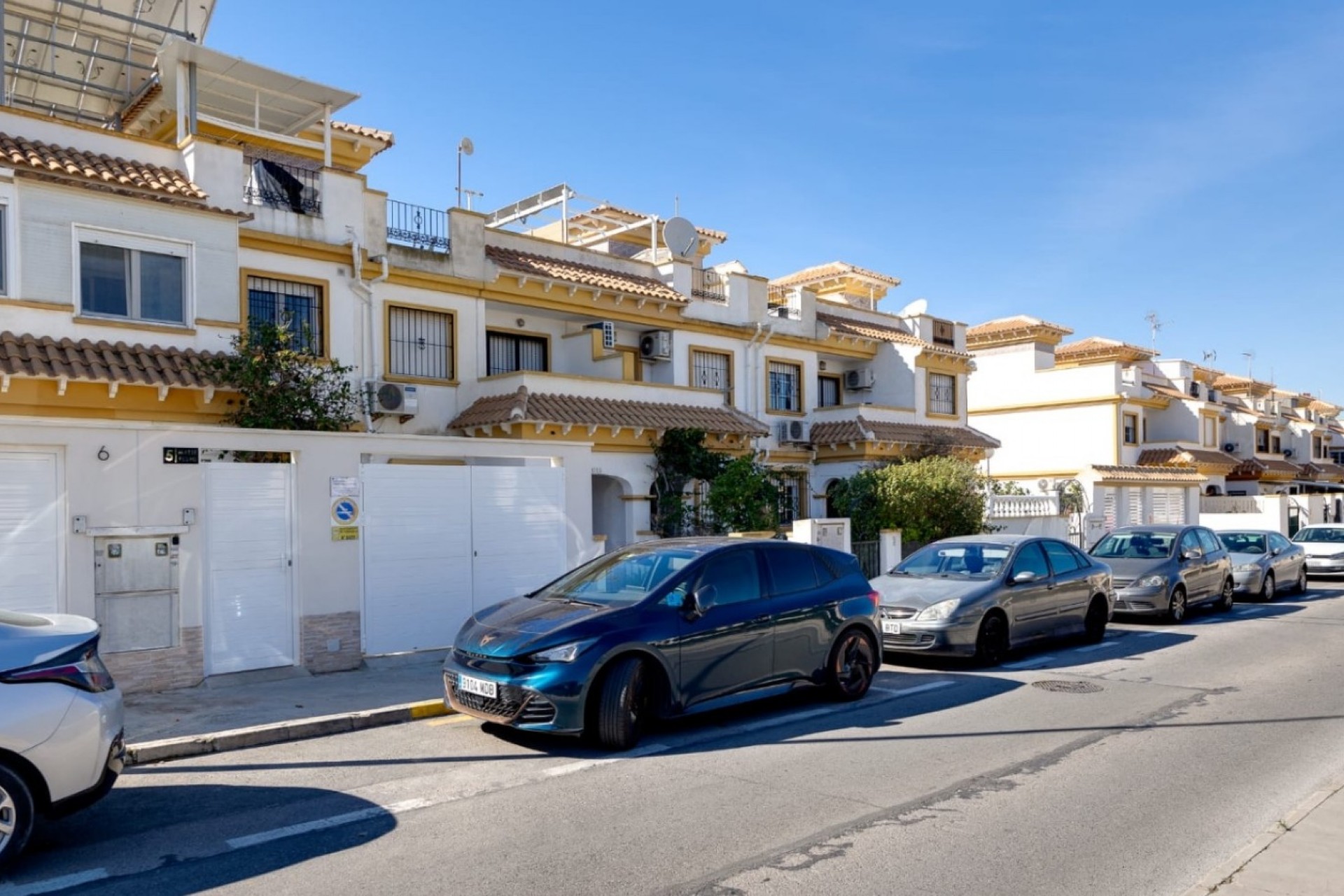 Återförsäljning - Town House -
Torrevieja - Costa Blanca