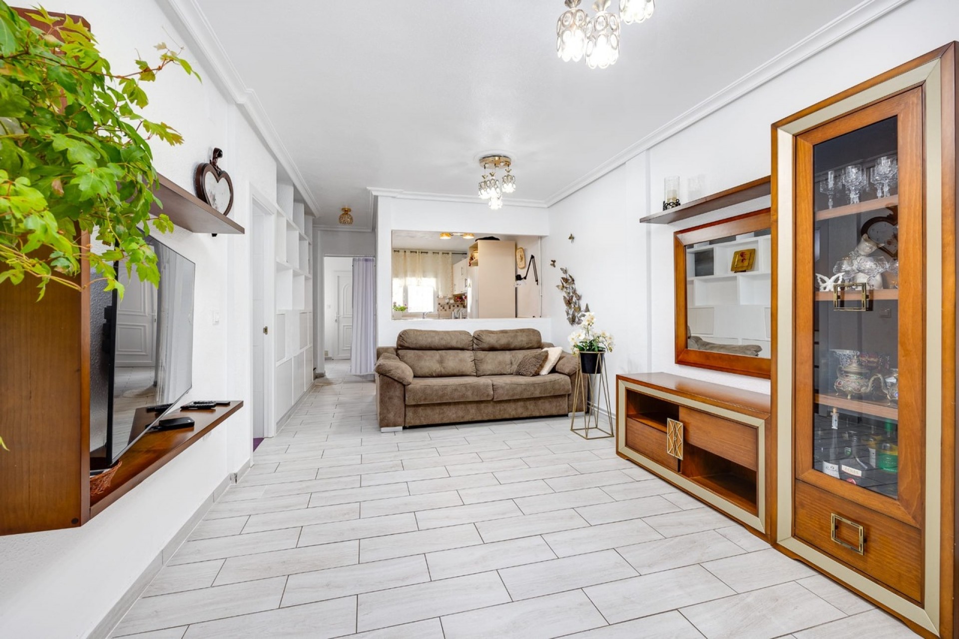 Återförsäljning - Town House -
Torrevieja - Costa Blanca