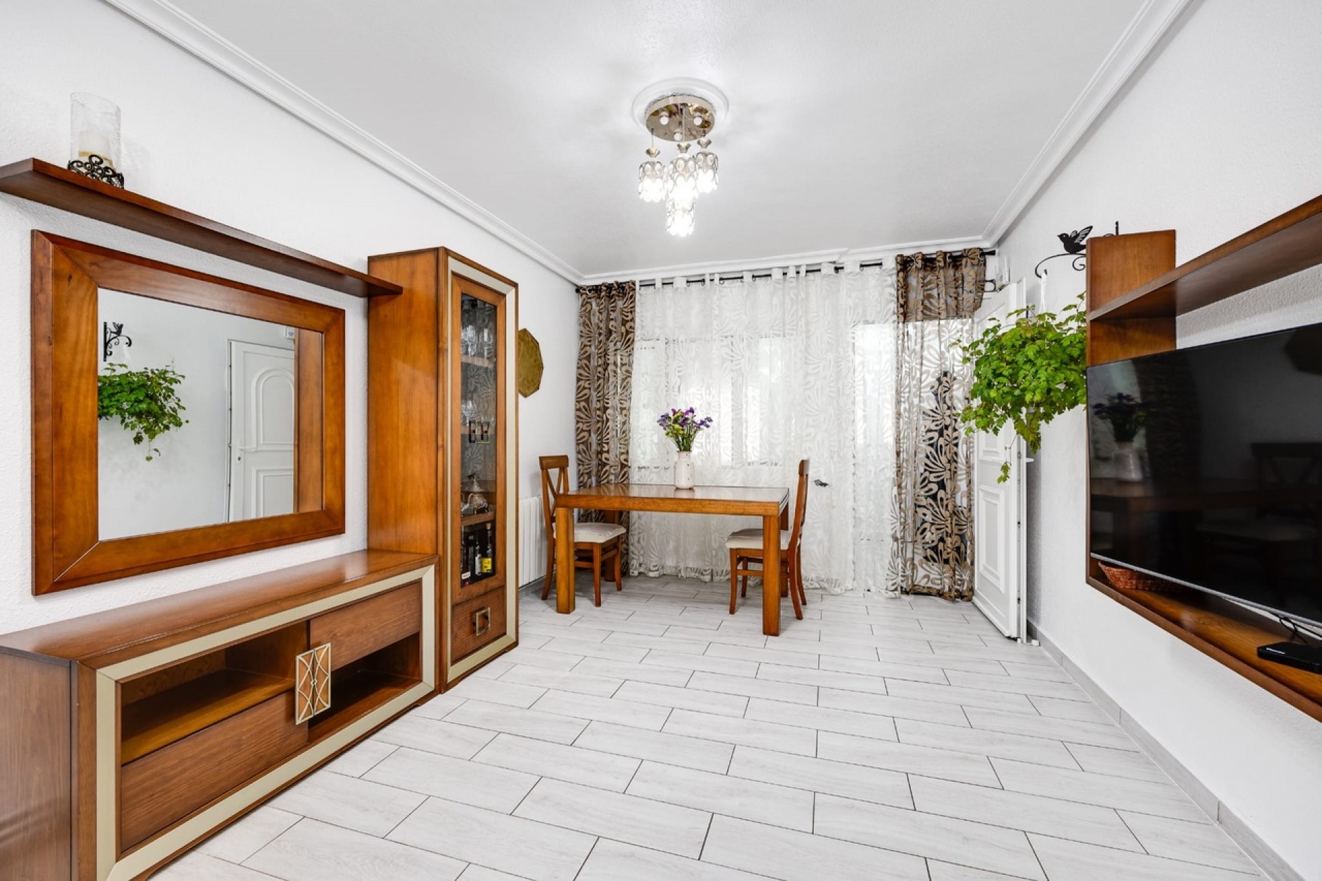 Återförsäljning - Town House -
Torrevieja - Costa Blanca