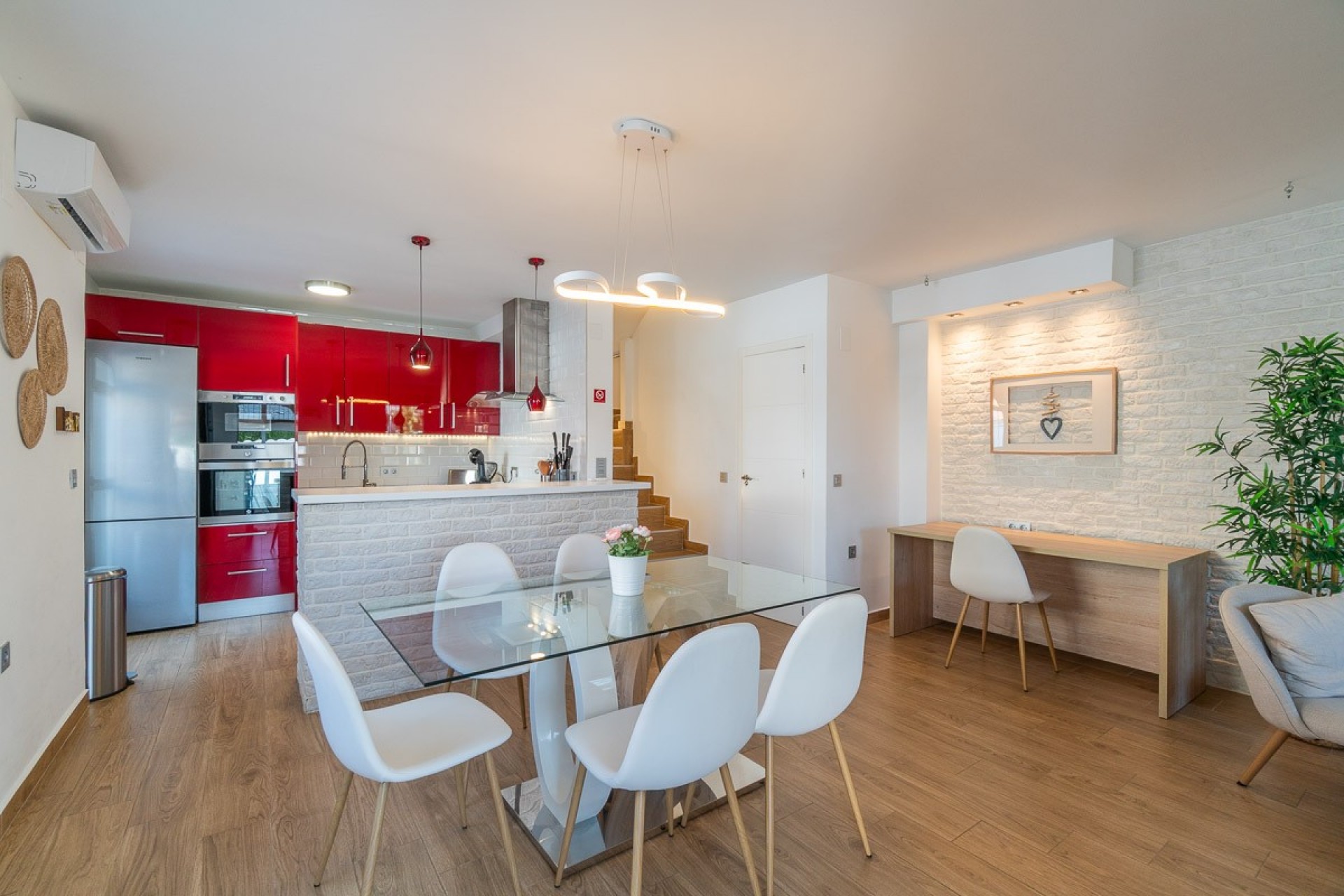 Återförsäljning - Town House -
Torrevieja - Costa Blanca